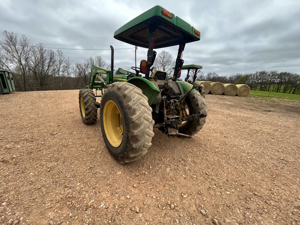 John Deere 5425