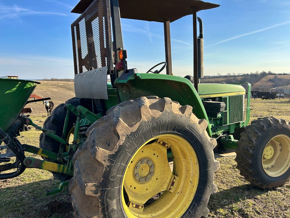 John Deere 6403