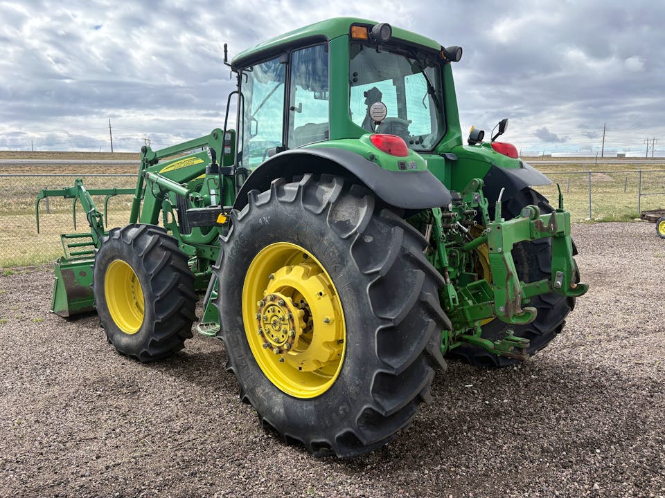 John Deere 7520