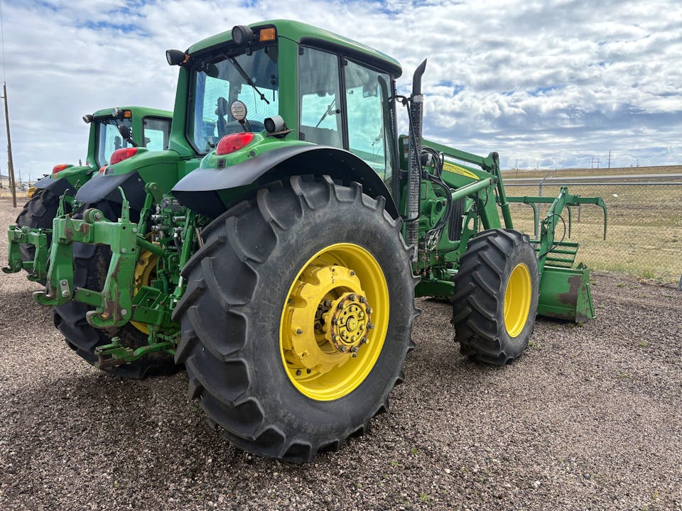 John Deere 7520