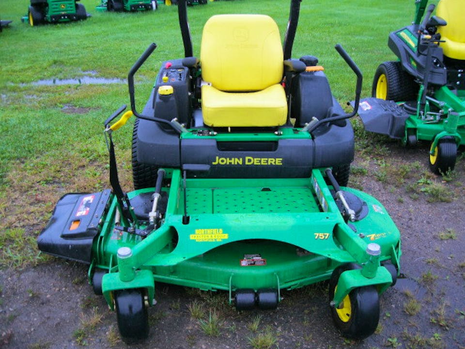 John Deere 757