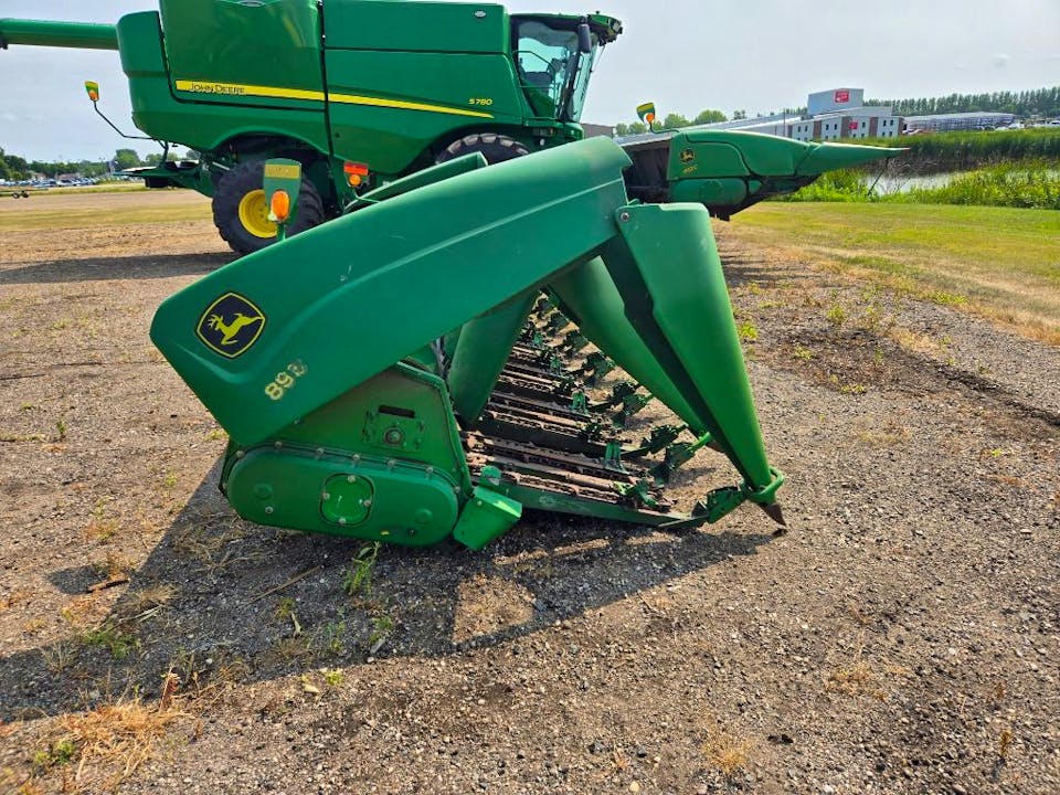 John Deere 893