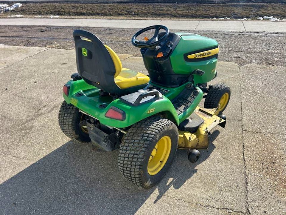 John Deere X534