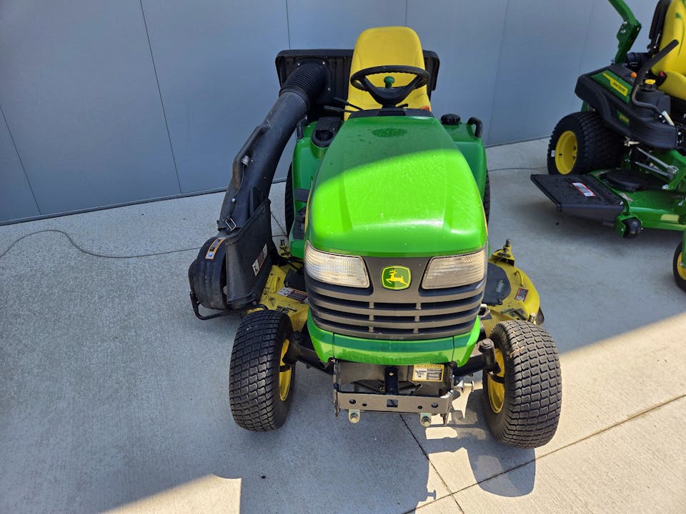 John Deere X724