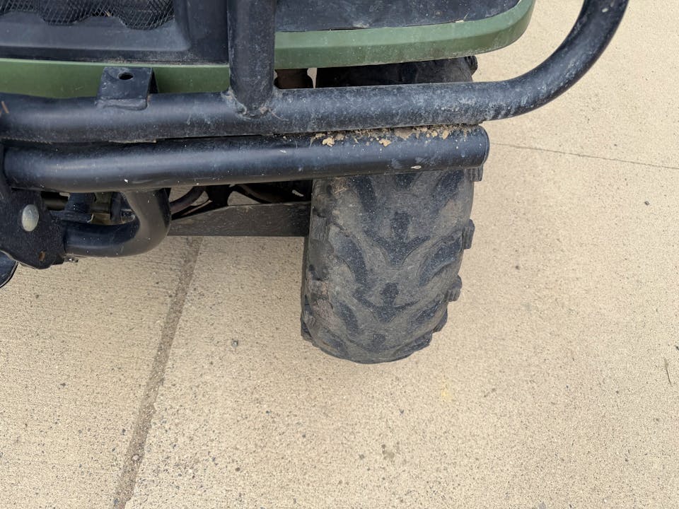 John Deere XUV620I OLIVE