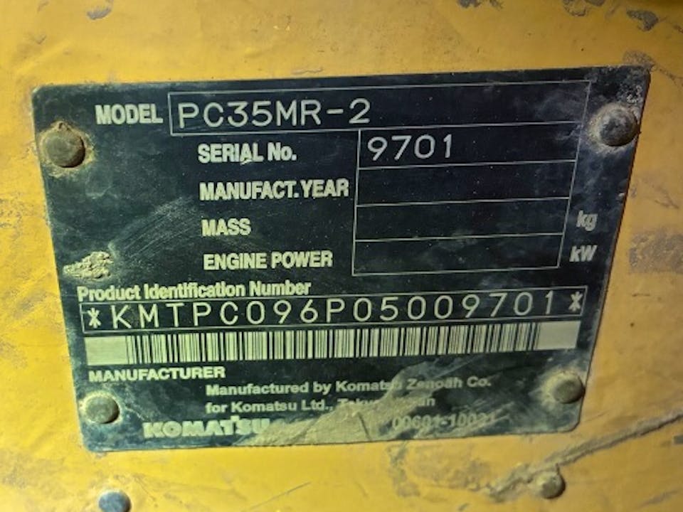 KOMATSU PC35MR