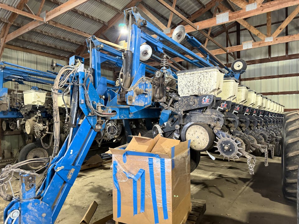 Kinze 3700