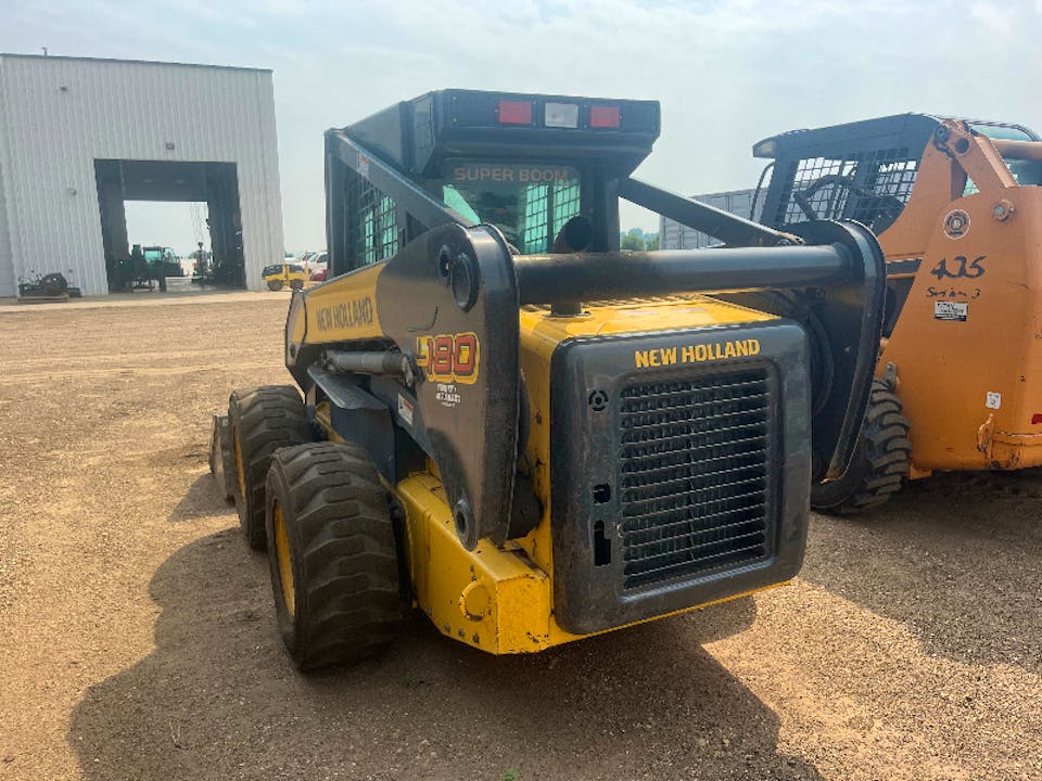 New Holland L180