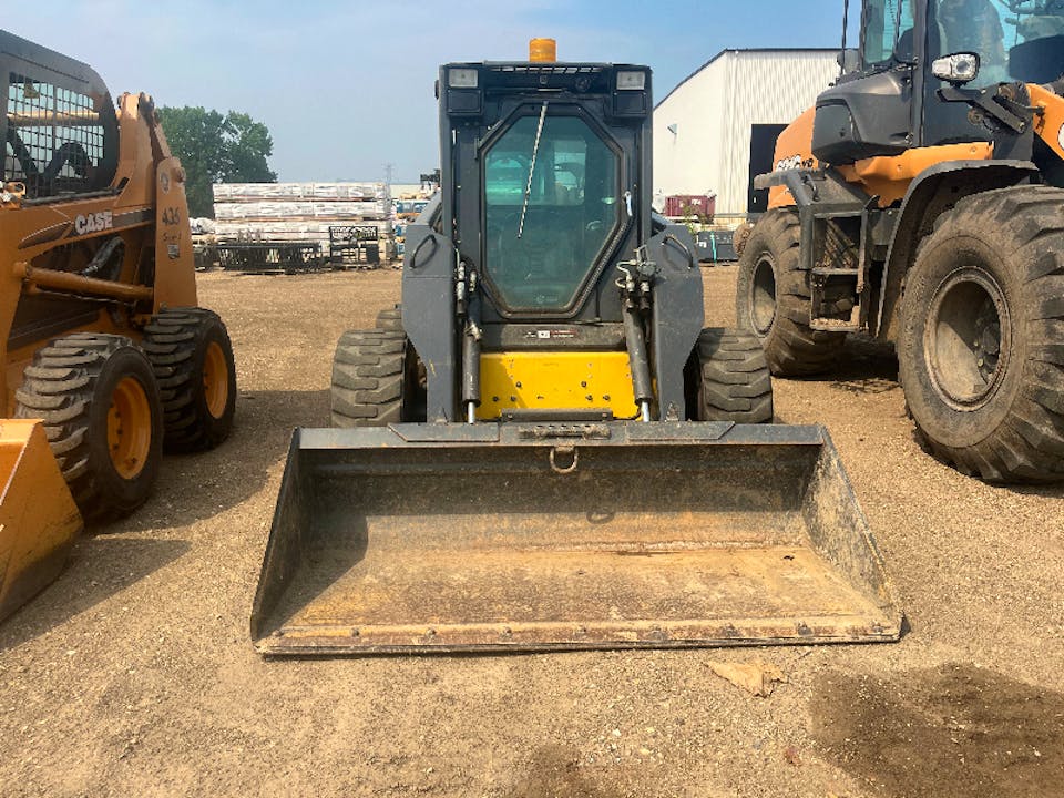 New Holland L180