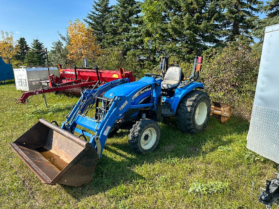 NEW HOLLAND TC33DA