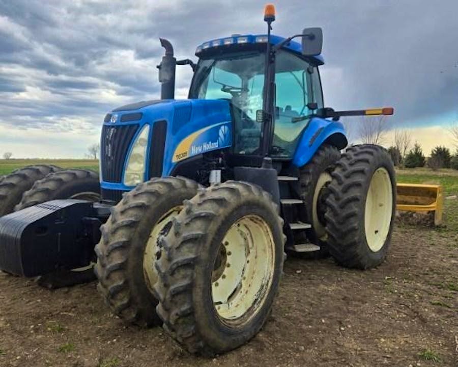 New Holland TG305