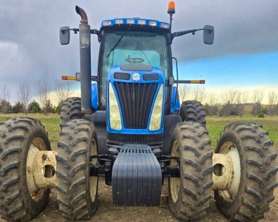 New Holland TG305