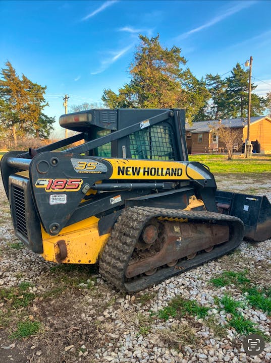 New Holland C185