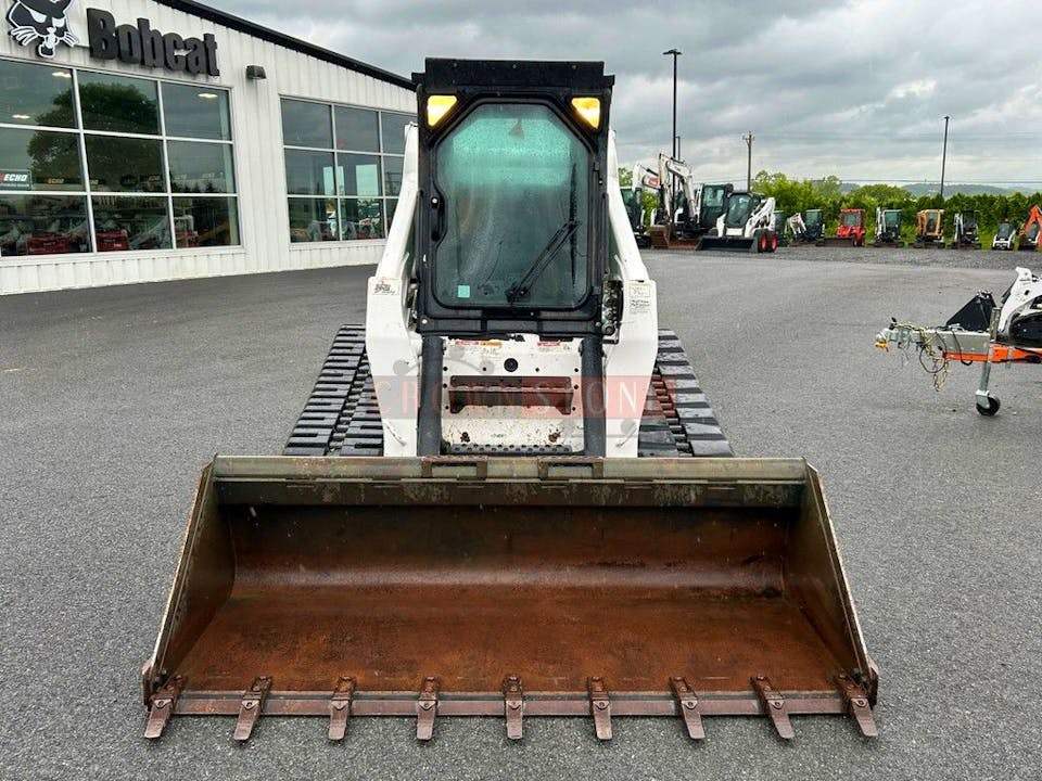 Bobcat T320