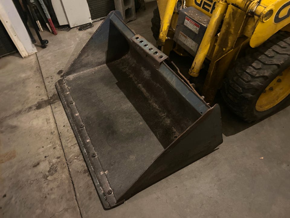 2008-gehl-3640e-013487