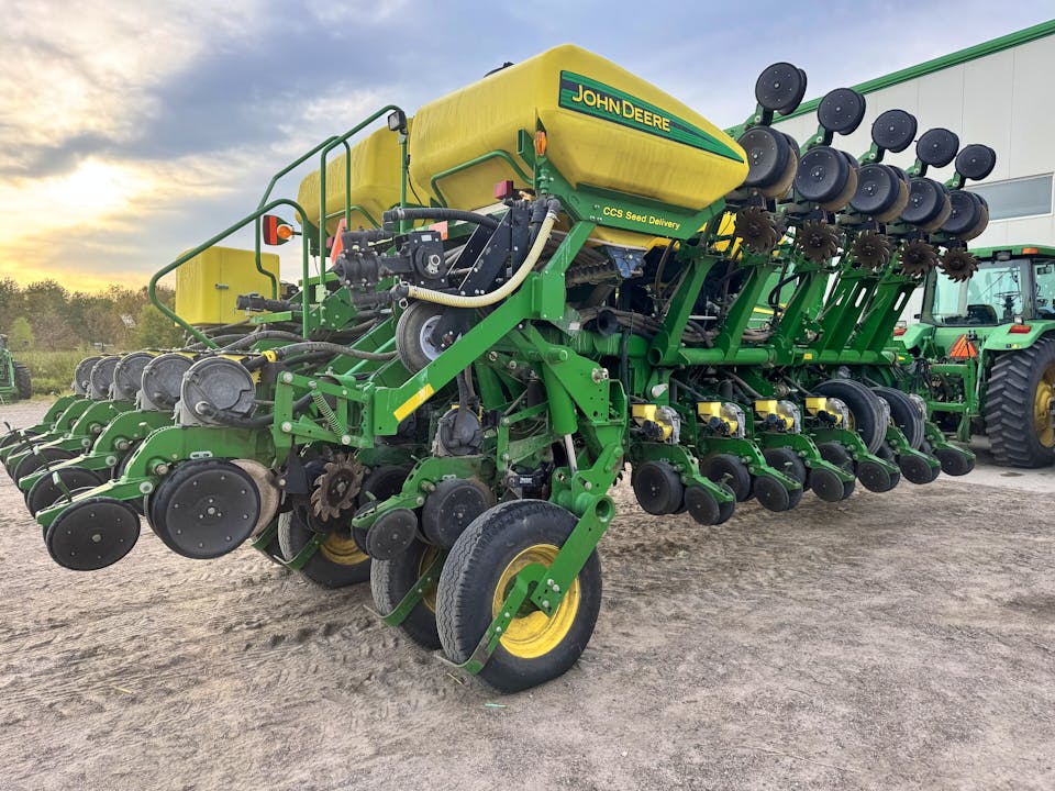 John Deere 1790