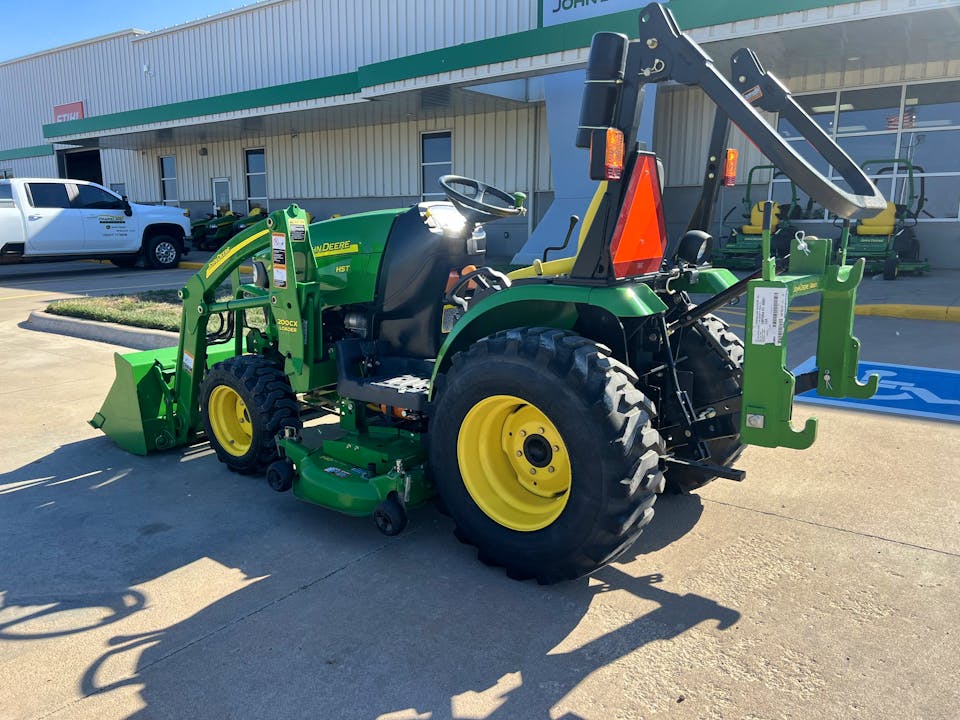 John Deere 2320