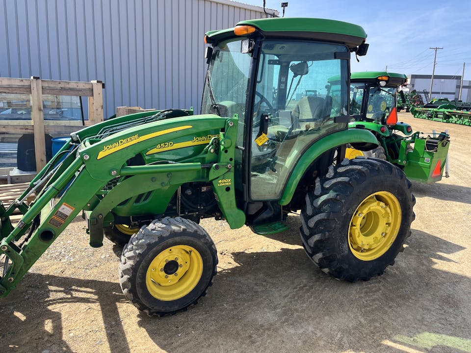 John Deere 4520