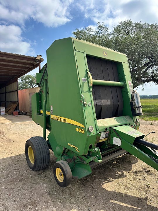 John Deere 468