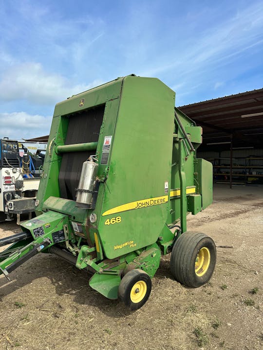 John Deere 468