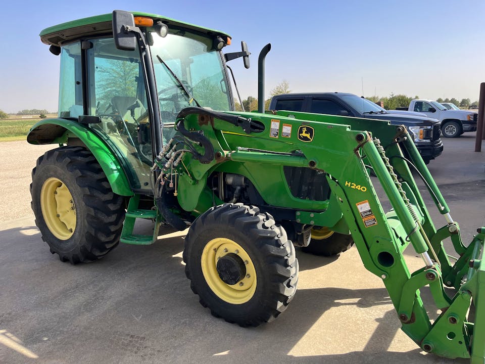 John Deere 5425