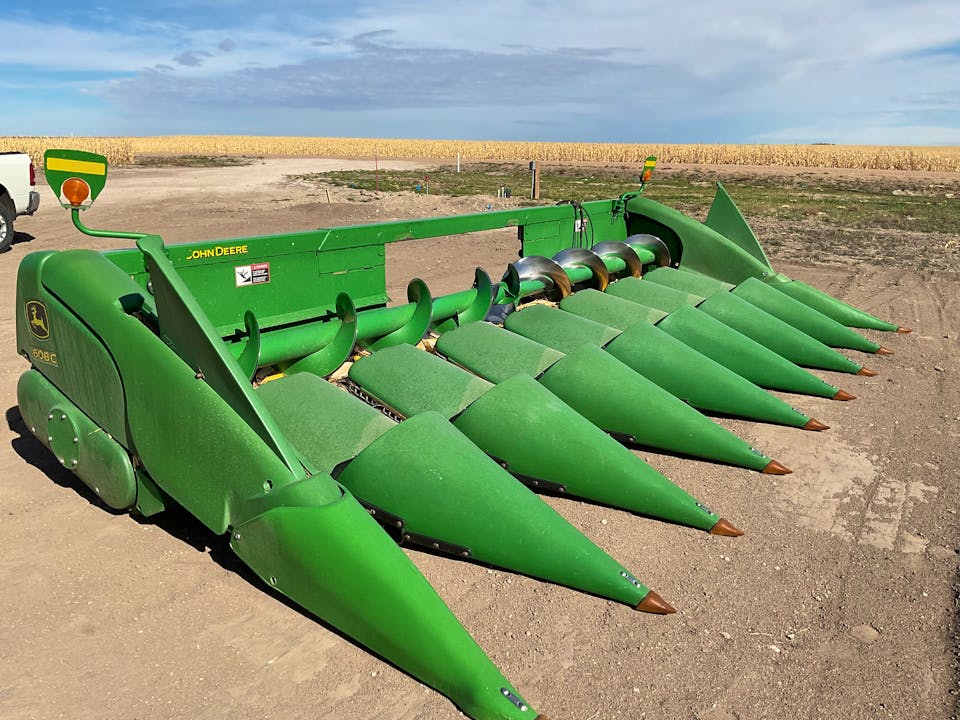 John Deere 608C