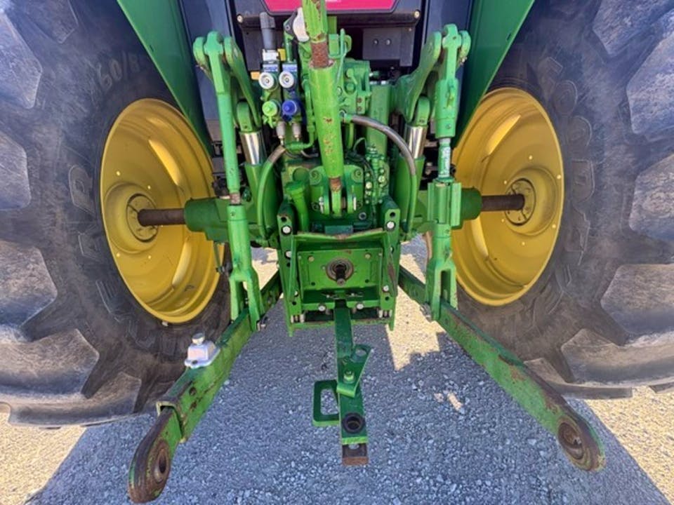 John Deere 6430