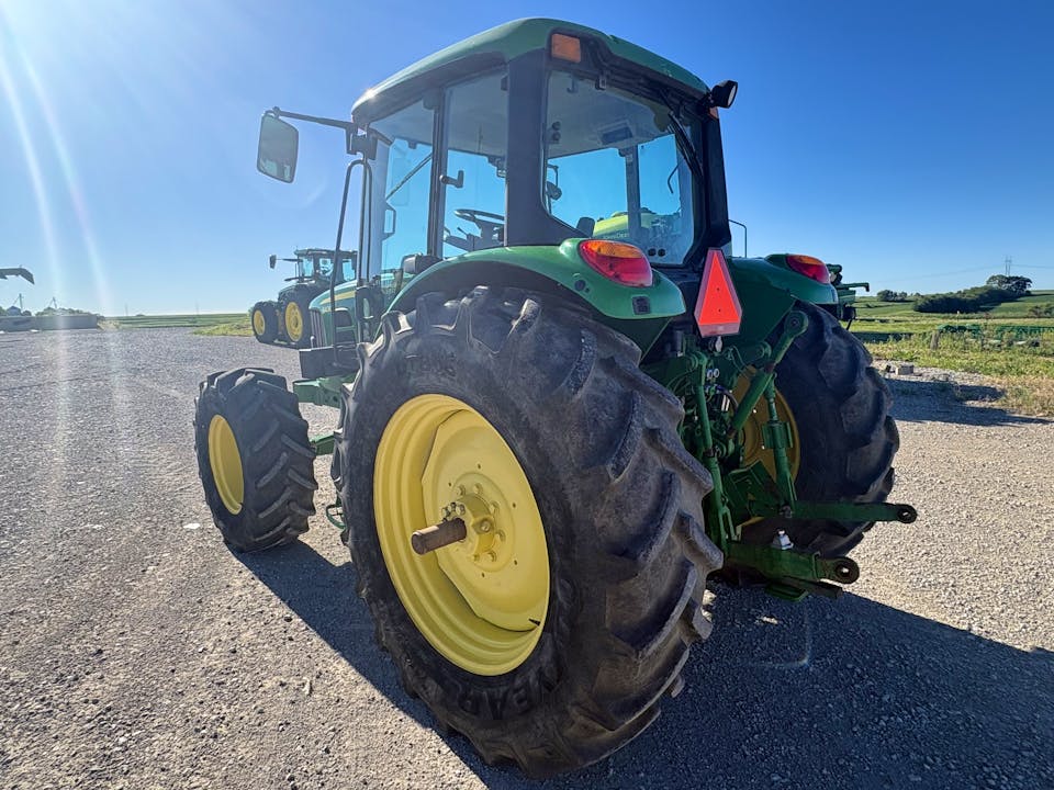 John Deere 6430