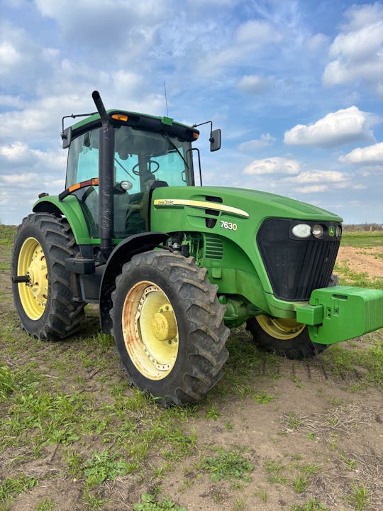 John Deere 7630