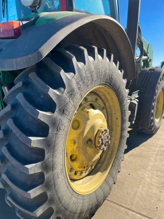 John Deere 7630