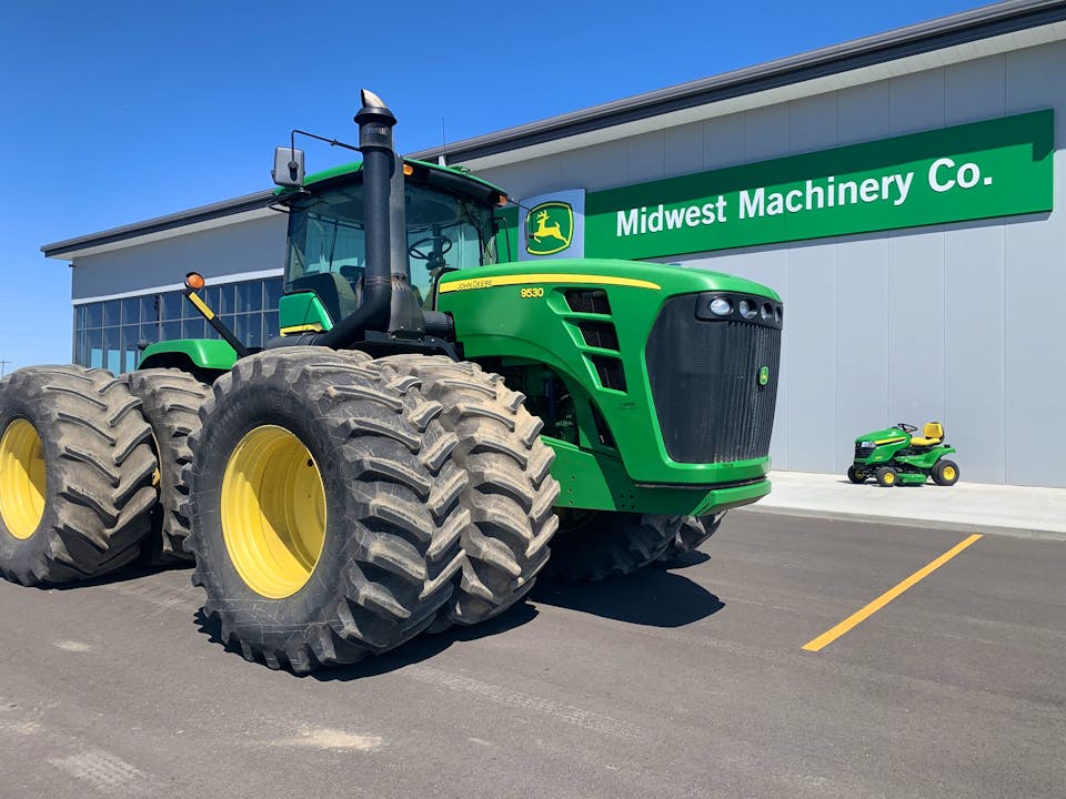 John Deere 9530