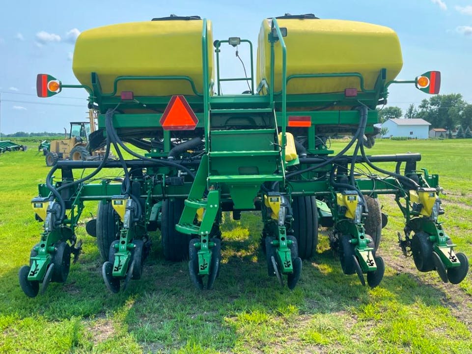 John Deere DB44