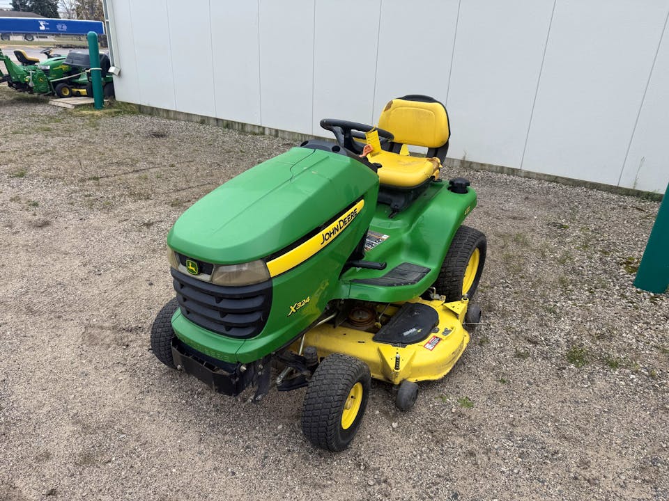 John Deere X324