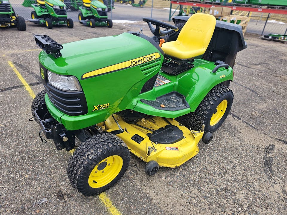 John Deere X729
