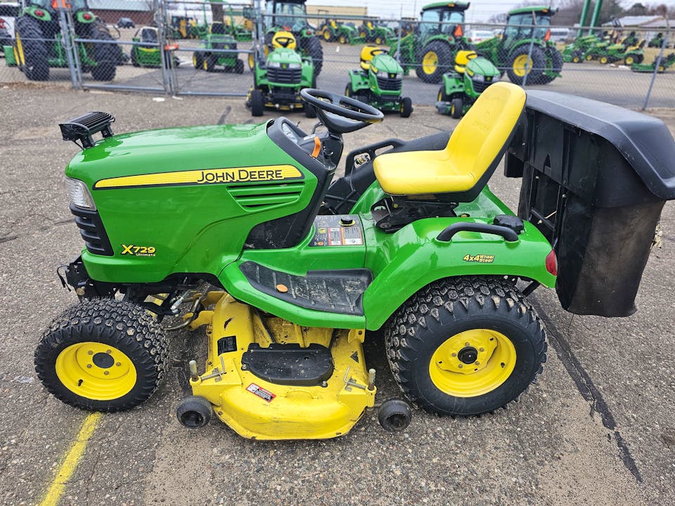 John Deere X729