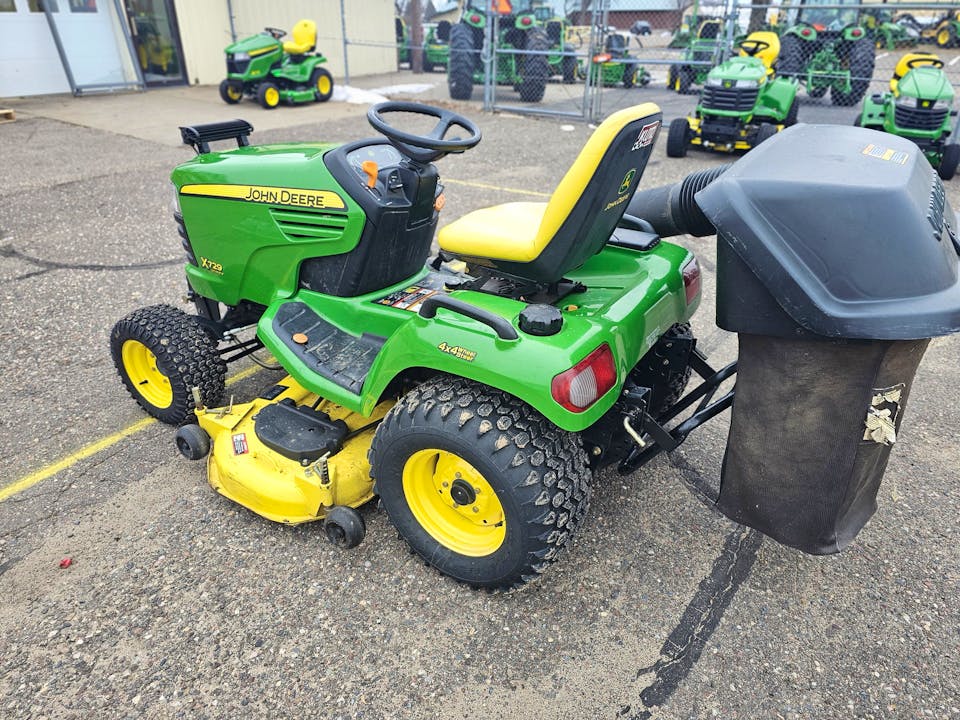 John Deere X729