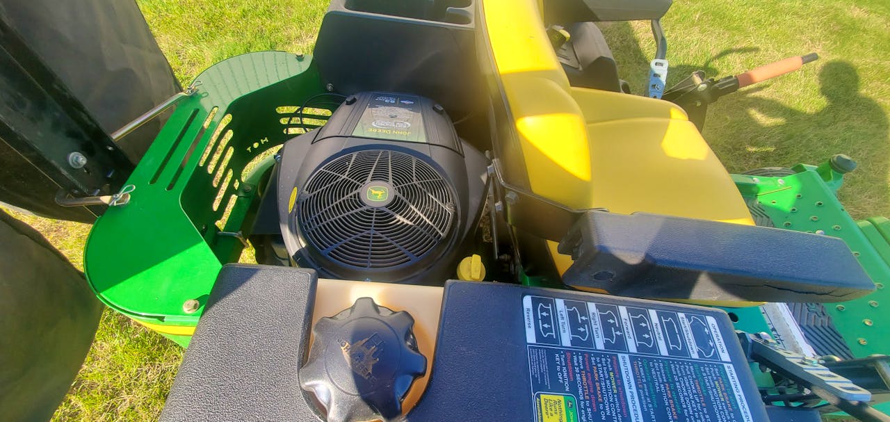 John Deere Z425