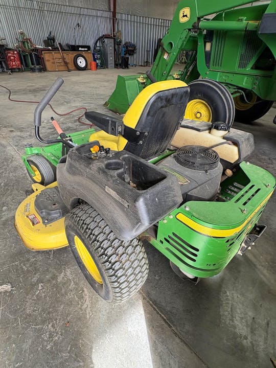 John Deere Z445