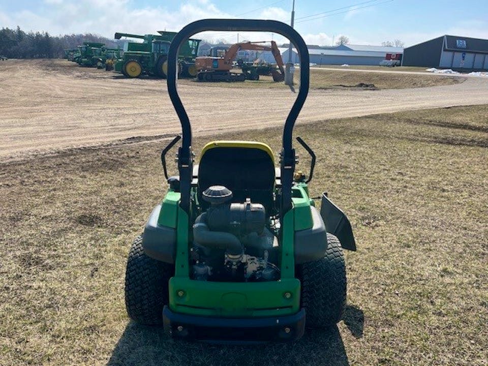 John Deere Z830A