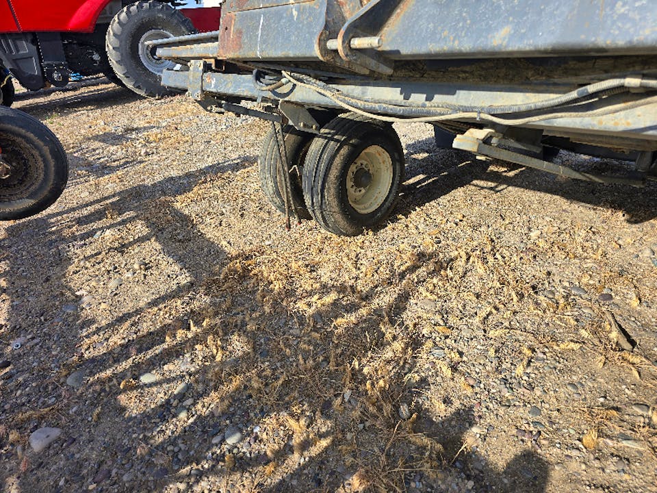 MASSEY FERGUSON AC25