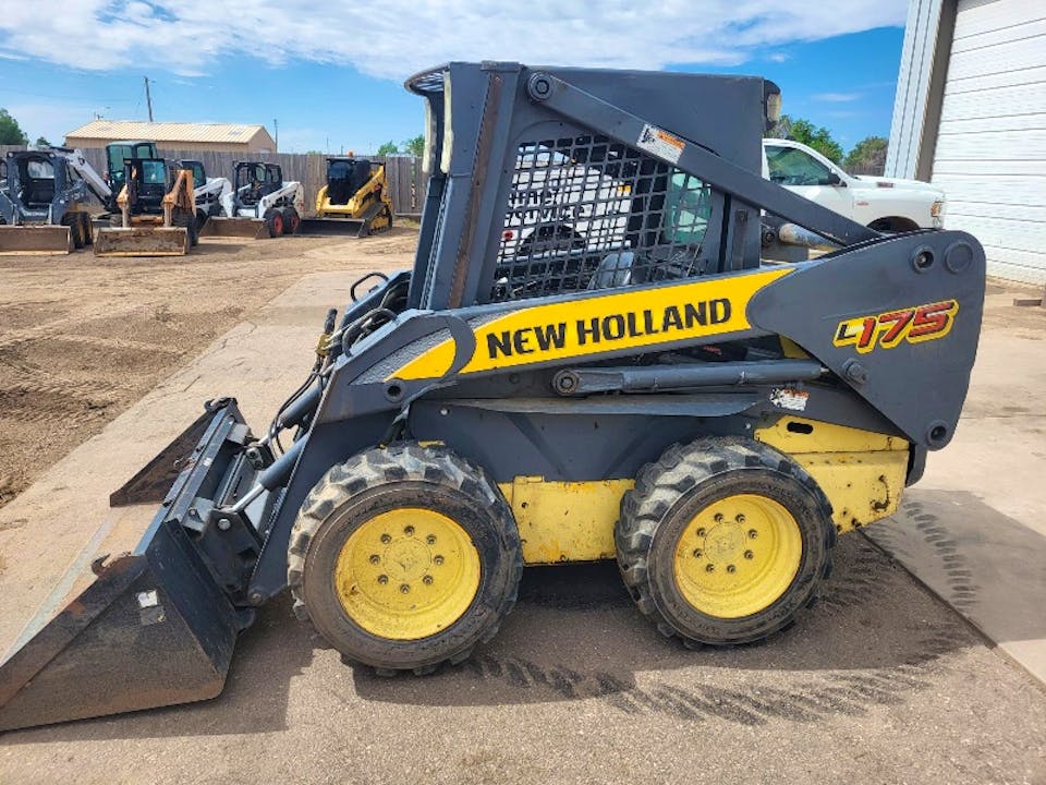 New Holland L175