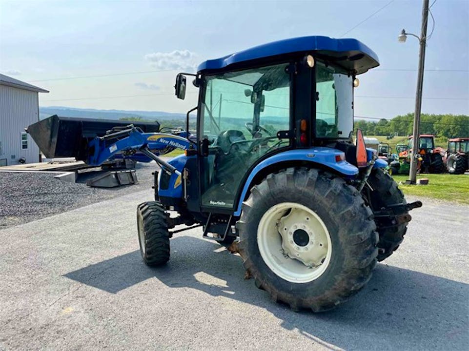 New Holland T2310