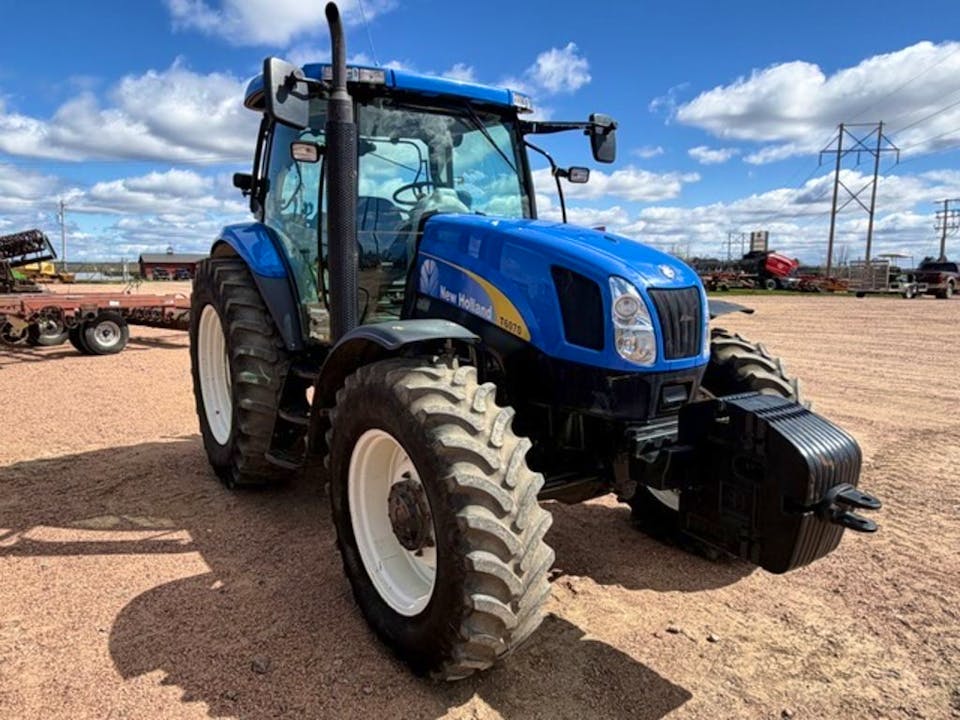 New Holland T6070