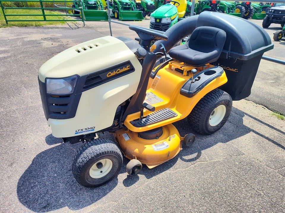 Cub Cadet LTX1040