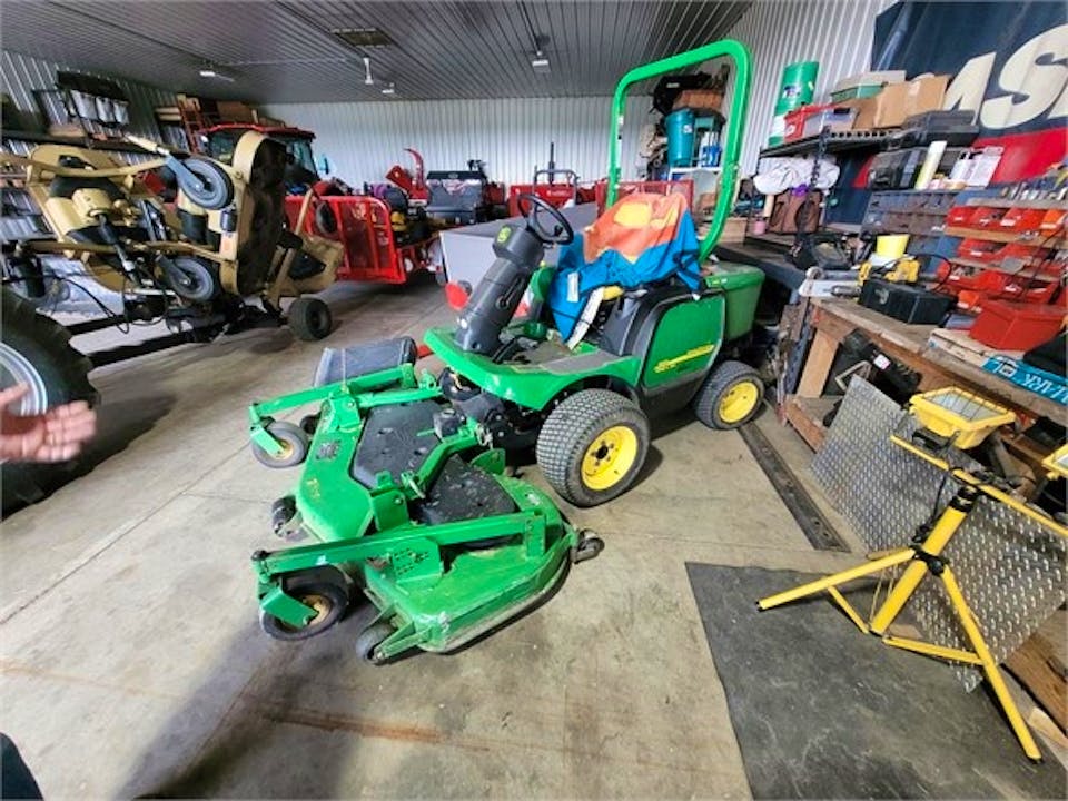 John Deere 1445