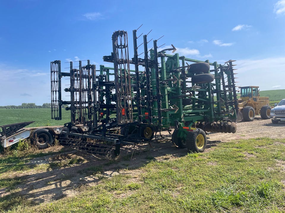 John Deere 2310
