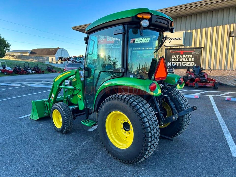 John Deere 3520