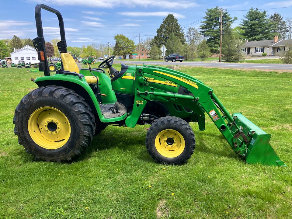 John Deere 4120