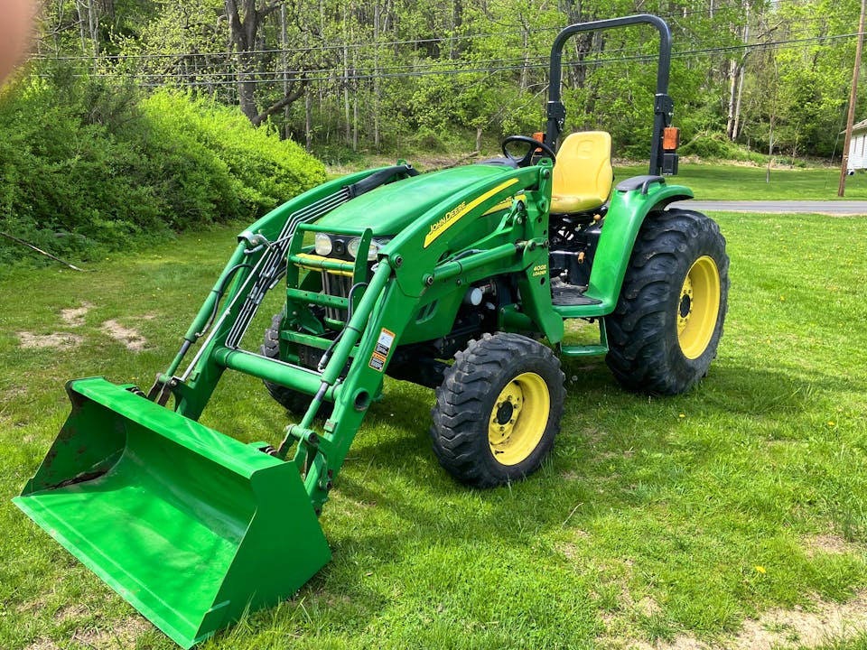 John Deere 4120