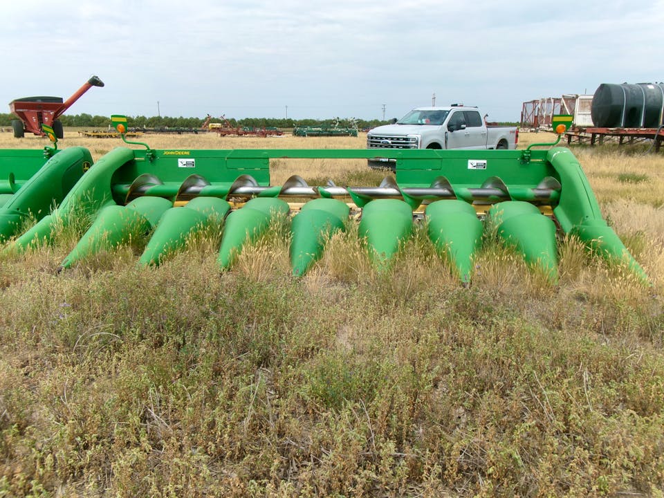 John Deere 608C